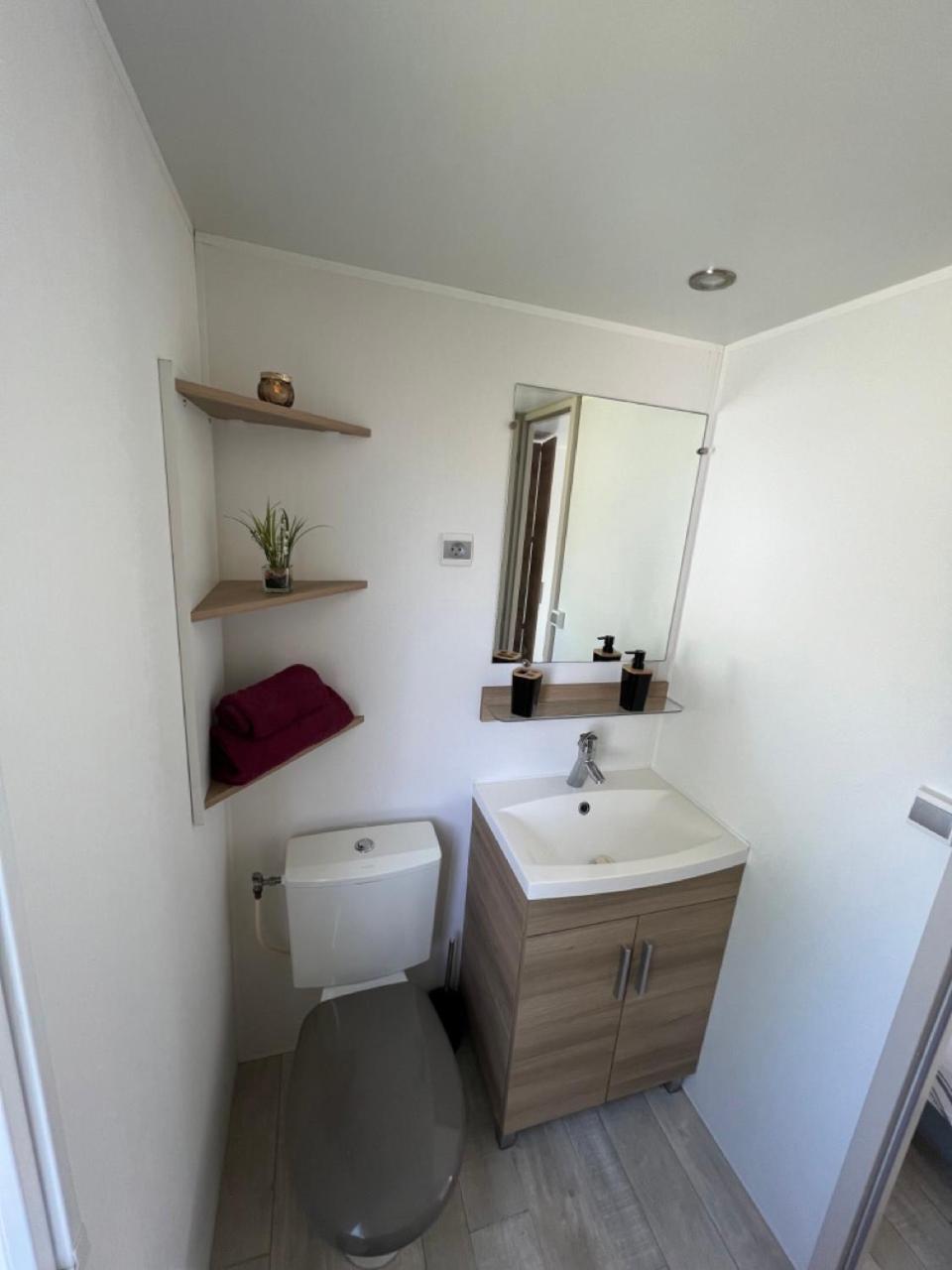 Mobil-Home 4 Etoiles Avec Piscine Proche De Blois Onzain Eksteriør billede